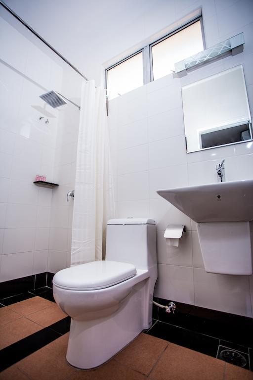 Kb50 Guesthouse Куантан Номер фото