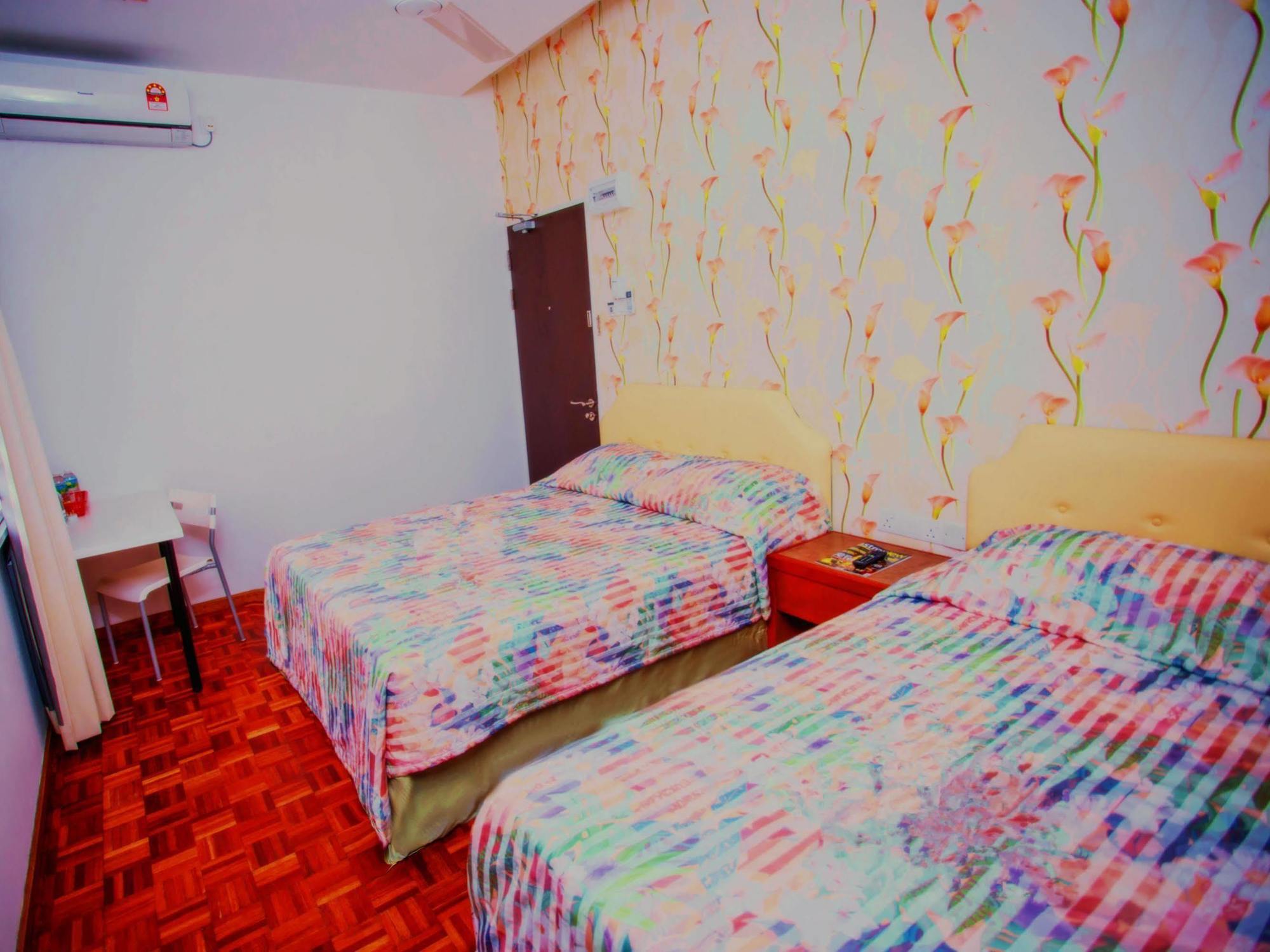 Kb50 Guesthouse Куантан Екстер'єр фото
